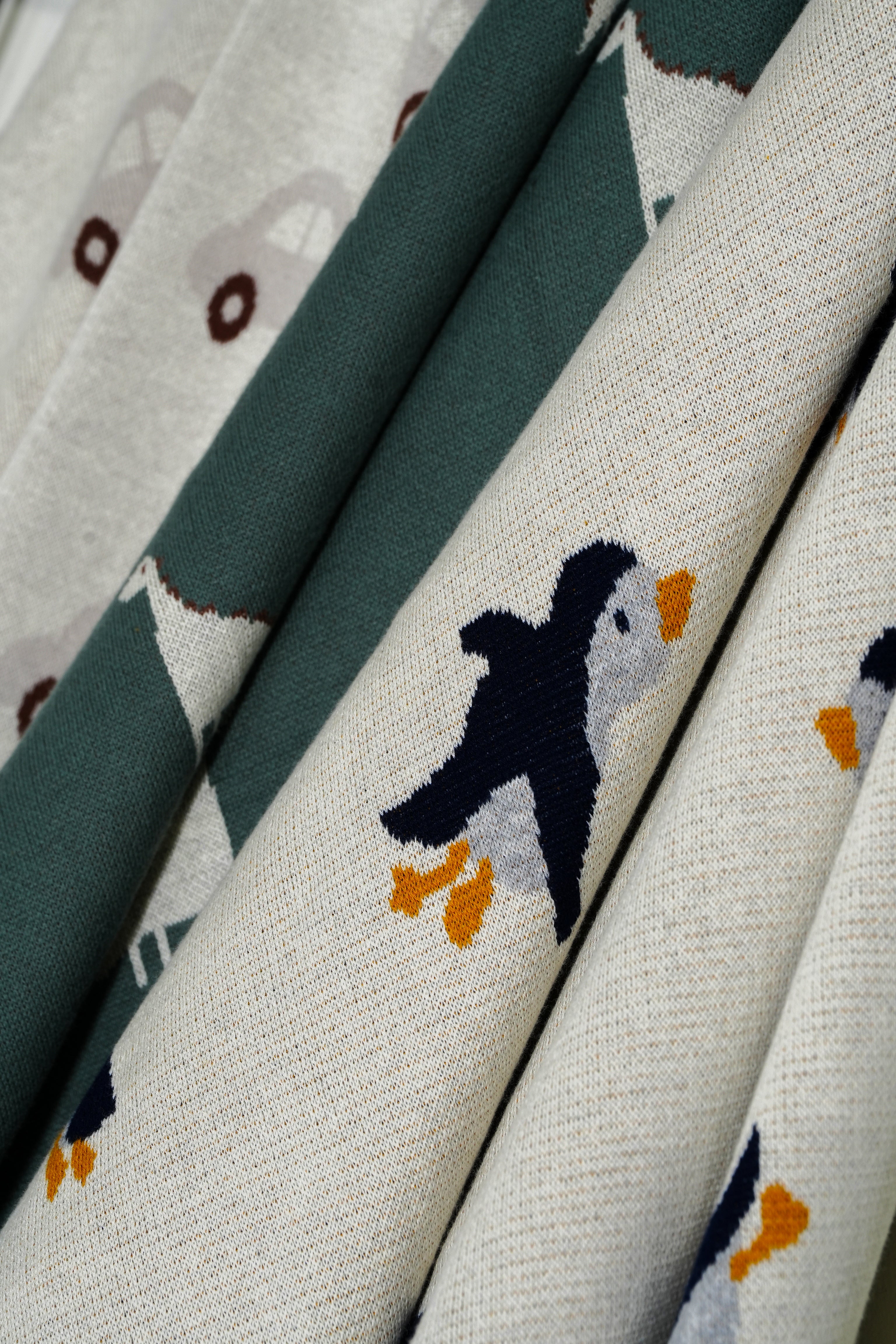 Blanket - Dancing Penguins
