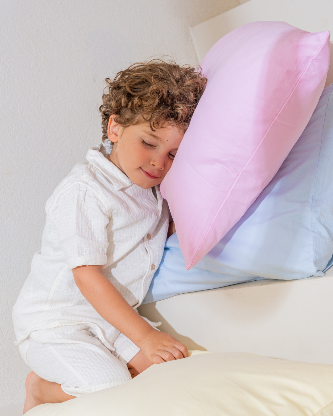 Waterproof Pillowcase - Bubblegum Pink